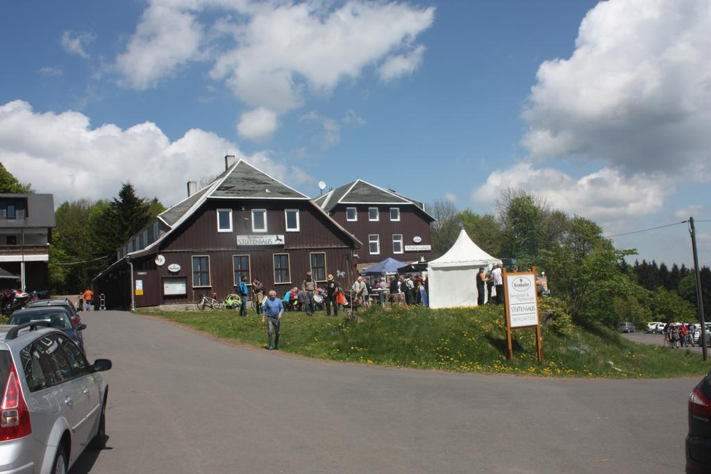 Berghotel Stutenhaus Schmiedefeld am Rennsteig Εξωτερικό φωτογραφία